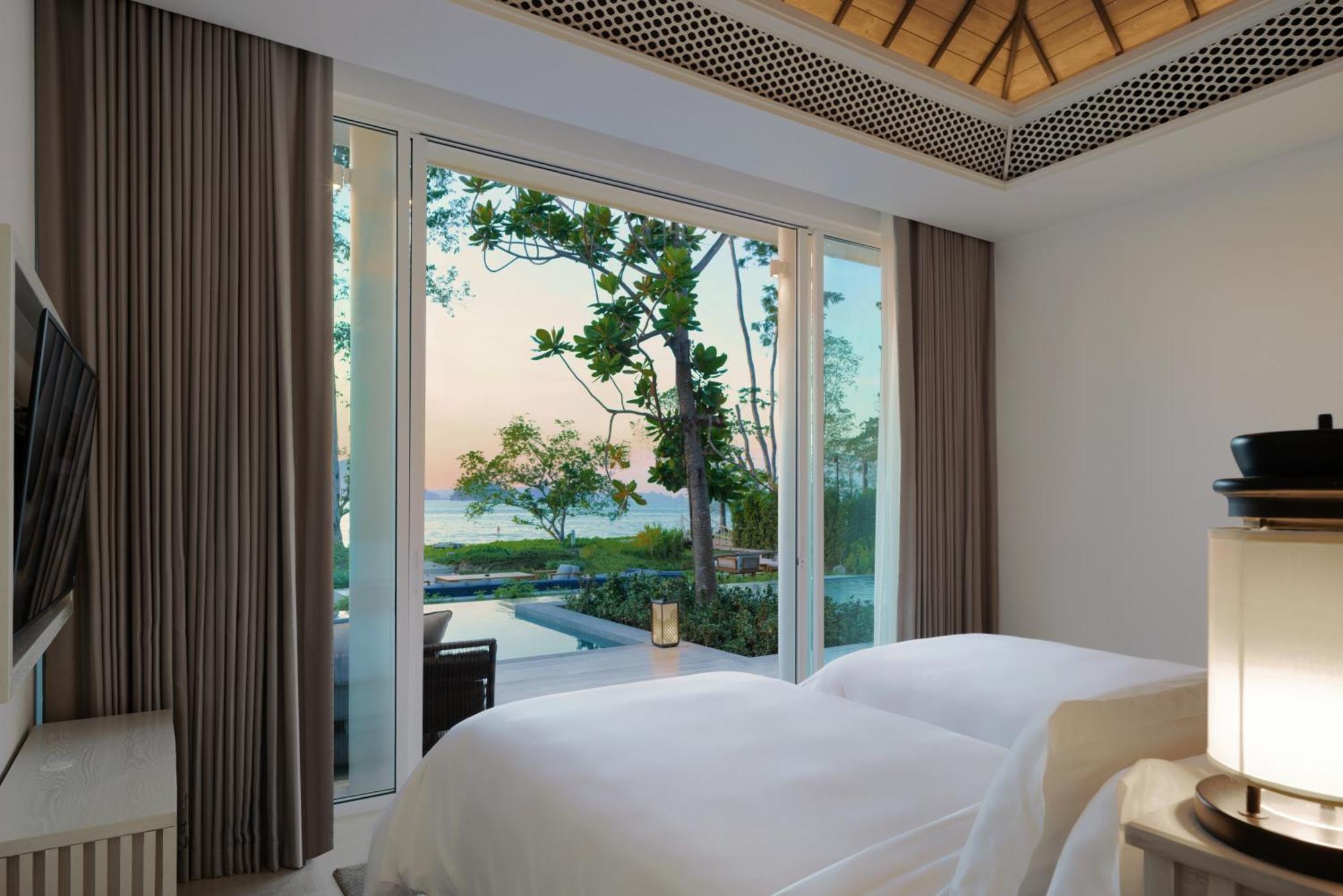 Banyan Tree Krabi หาดทับแขก